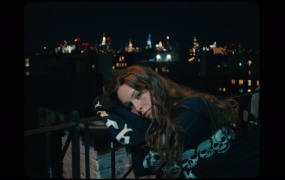 Holly Humberstone - Friendly Fire(MKV-4K-417M)