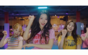 IZ_ONE - Pretty (Master-797M)