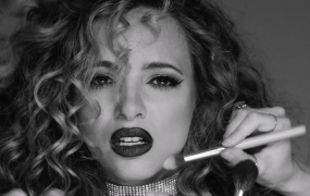 Little Mix -Strip(WEB-1080p-206M)