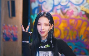 aespa - Dreams Come True(WEB-428M)