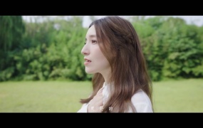 梁心颐 - 来者何人(WEB-70M)