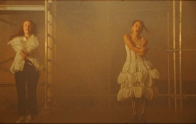 Griff,Sigrid - Head on Fire(WEB-207M)