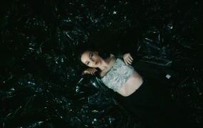 Dove Cameron - Boyfriend(MKV-303M)