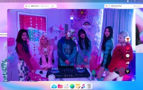 MOMOLAND, CHROMANCE - Wrap Me In Plastic(MKV-407M)