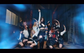 Kep1er - WA DA DA (Bugs-2.39G)