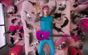 Machine Gun Kelly, blackbear - make up sex(WEB-120M)