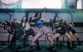 PURPLE KISS - memeM (Bugs-1.03G)