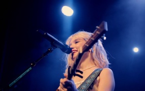 Maisie Peters - Cate's Brother(WEB-208M)