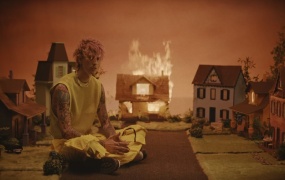 Machine Gun Kelly, glaive - more than life(MKV-311M)