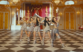 ITZY - SNEAKERS(MKV-354M)