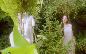 KWON EUN BI - LIGHT(MKV-385M)