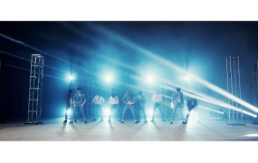 EXO - Love Me Right(WEB-154M)