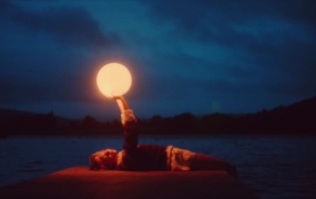 Nina Nesbitt - I Should Be A Bird(WEB-160M)