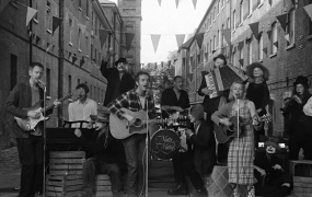 The 1975 - I'm In Love With You(WEB-249M)