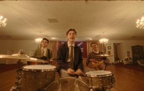 New Hope Club - L.U.S.H.(WEB-205M)