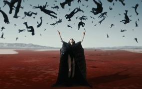 Skylar Grey - Vampire At The Swimming Pool(MKV-365M)