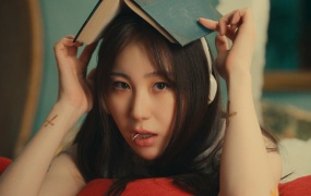 LEE CHAE YEON - HUSH RUSH(Bugs-1.81G)