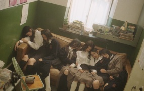 NewJeans - Ditto(side A)(Bugs-1.95G)