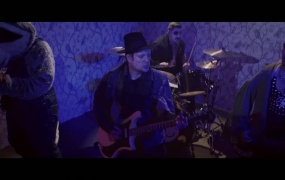 Fall Out Boy - Love From The Other Side(MKV-424M)