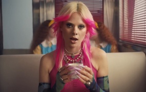 girli - Imposter Syndrome(MKV-216M)