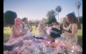 Maisie Peters - Body Better(WEB-91M)