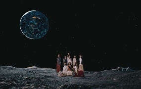 乃木坂46 - 価値あるもの(WEB-82M)