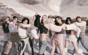 TWICE - SET ME FREE(MKV-305M)