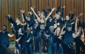 Rita Ora, FatboySlim - Praising You(WEB-225M)