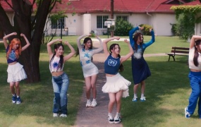 NMIXX - Roller Coaster(MKV-349M)