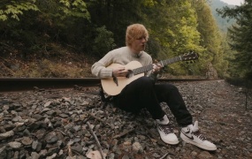 Ed Sheeran - American Town (Live Acoustic)(WEB-106M)