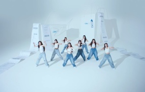 tripleS - Girls' Capitalism(Master-2.75G)