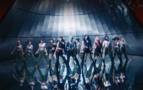 EVERGLOW - SLAY(Bugs-1.71G)