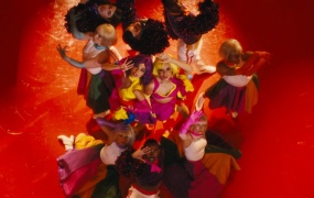 Camila Cabello, Maria Becerra - Hasta Los Dientes(WEB-157M)