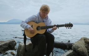 Ed Sheeran - Magical (Live Acoustic)(WEB-92M)