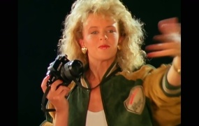 Kylie Minogue - The Loco-Motion(MKV-271M)