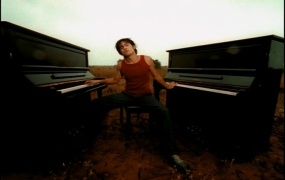 周杰伦 - 完美主义(MP4-241M)