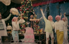 安室奈美惠 - Christmas Wish(WEB-180M)