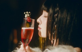 LIMELIGHT - TWENTY TWENTY(MKV-269M)