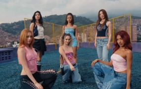 KATSEYE - Debut(MKV-247M)