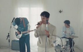 Wallows - Calling After Me(MKV-394M)