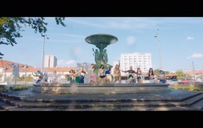 KISS OF LIFE - Sticky(MKV-361M)