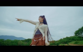 Sarina - Living in the Moment(MKV-366M)