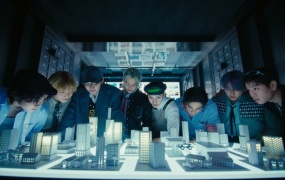 Stray Kids - MOUNTAINS(MKV-361M)