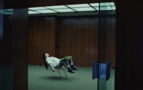 Billie Eilish - BIRDS OF A FEATHER(MKV-470M)