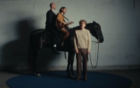 COIN - Along For The Ride(MKV-306M)