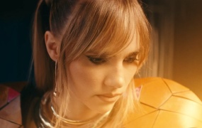 Suki Waterhouse - Model, Actress, Whatever(MKV-358M)