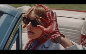 Carly Pearce - truck on fire(WEB-158M)