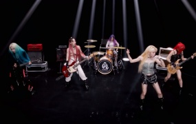 Rolling Quartz - Fearless(MKV-369M)