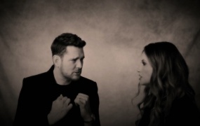 Michael Bublé, Carly Pearce - Maybe This Christmas(WEB-70M)