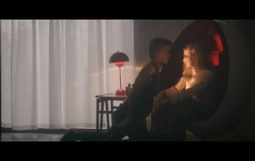 Astrid S - Hyde(MKV-97M)